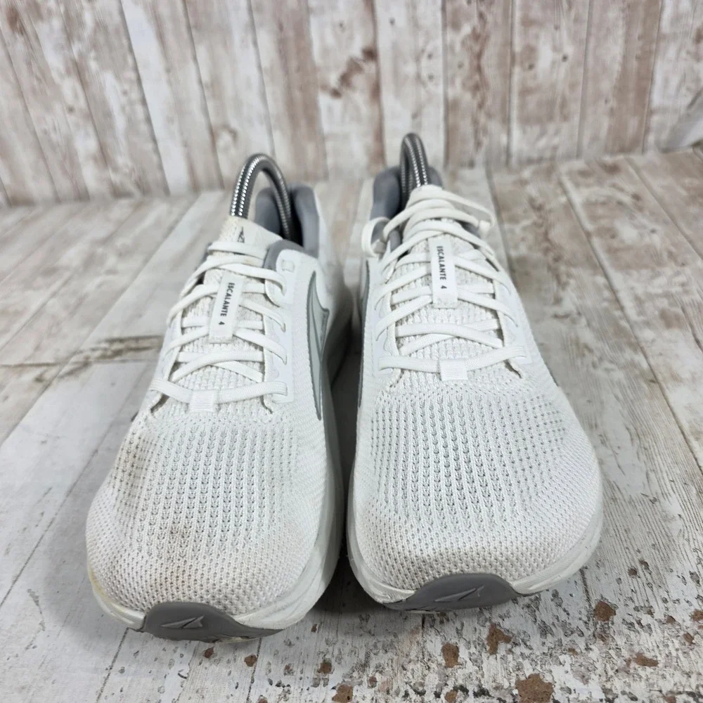 Altra Escalante 4 Womens Running Shoes White Gray AL0A85NF110 Size 8.5 US